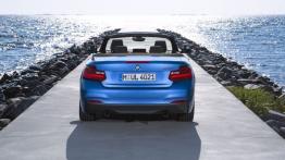 BMW M235i Cabrio (2015) - widok z tyłu