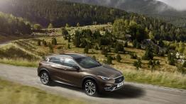 Infiniti QX30 (2016) - widok z przodu