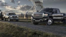 GMC Sierra HD 2015 - widok z przodu