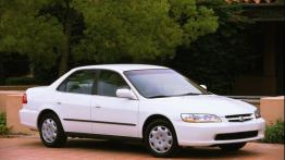 Honda Accord VI - prawy bok