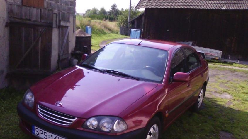 Toyota Avensis I Sedan 1.6 101KM 74kW 1997-2002