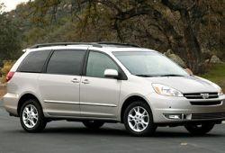 Toyota Sienna II