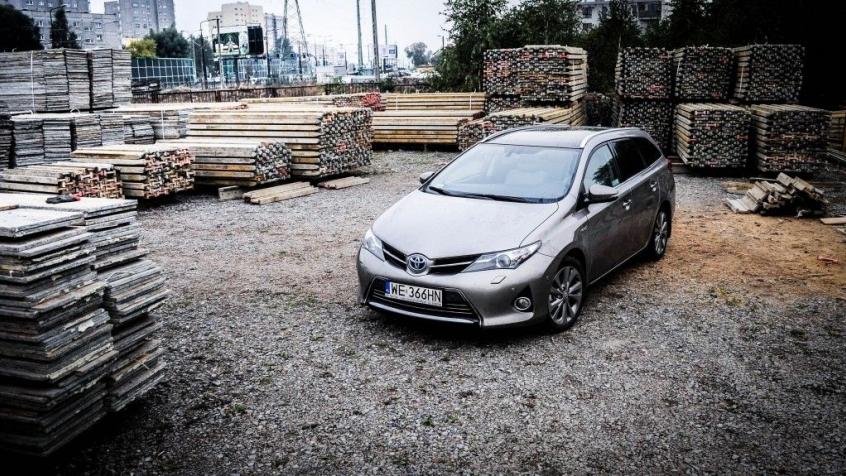 Toyota Auris II Touring Sports D-4D 90 90KM 66kW od 2013