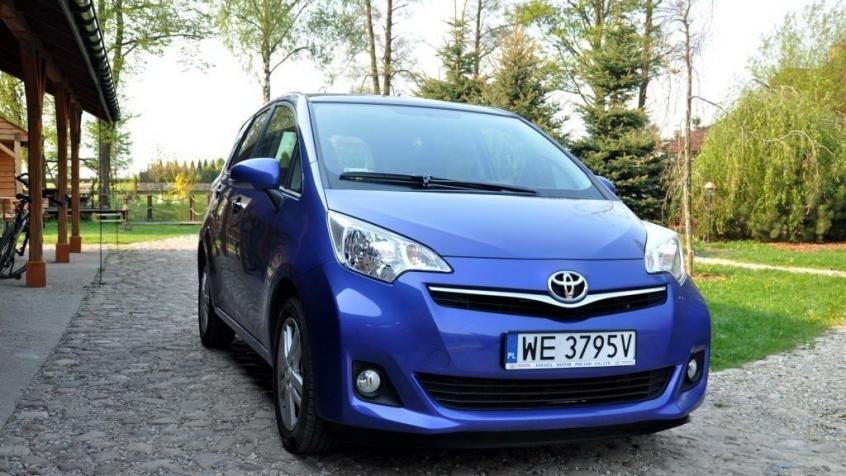 Toyota Verso-S 1.33 Dual VVT-i 99KM 73kW 2011-2013