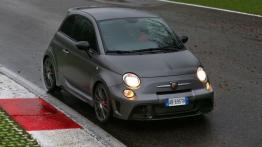 Abarth 695 Biposto (2014) - widok z przodu