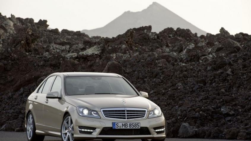 Mercedes Klasa C W204 Limuzyna Facelifting 180 BlueEFFICIENCY 156KM 115kW 2011-2014