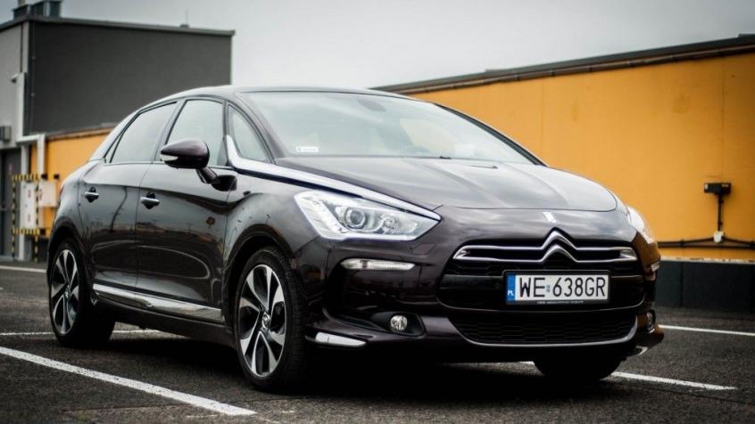 DS 5 Hatchback (Citroen) 1.6 Blue HDi 120KM 88kW 2013-2015