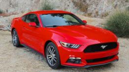 Ford Mustang VI Coupe EcoBoost (2015) - widok z przodu