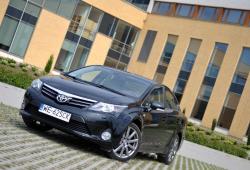 Toyota Avensis III Sedan Facelifting