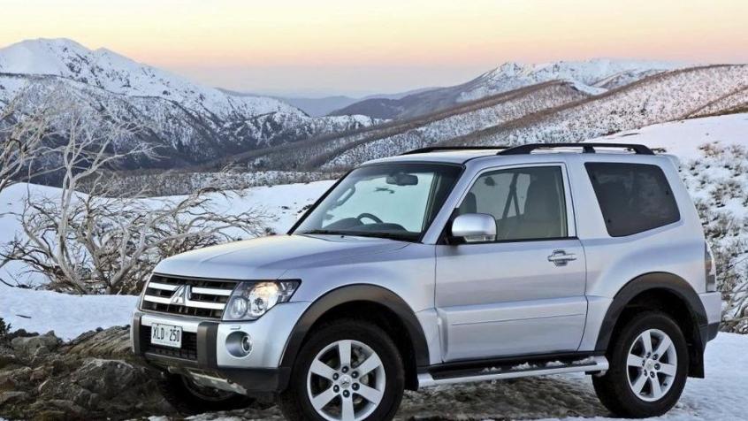 Mitsubishi Pajero IV SUV 3d 3.8 MIVEC 250KM 184kW 2006-2017