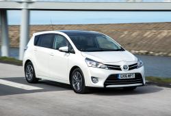 Toyota Verso Minivan Facelifting