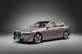 BMW Seria 7 G70 Sedan Plug-In 3.0 M60e 571KM 420kW od 2022