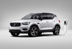 Volvo XC40 Crossover Plug-In Facelifting 1.5 T5 262KM 193kW od 2022 - Oceń swoje auto