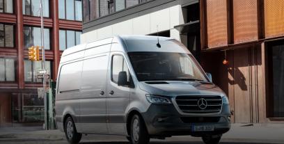 Mercedes Sprinter IV (W907/W910) Furgon Ekstra Długi 2.0 319 CDI 190KM 140kW od 2023