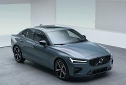 Volvo S60 III Sedan Facelifting 2.0 B4 197KM 145kW od 2023 - Oceń swoje auto