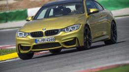 BMW M4 F82 Coupe (2014) - widok z przodu