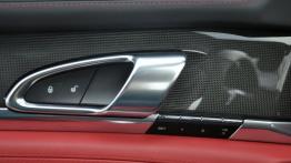 Porsche Panamera Facelifting 3.0 420KM - galeria redakcyjna - drzwi kierowcy od wewnątrz