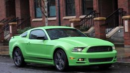 Ford Mustang 2013 - prawy bok