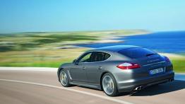 Porsche Panamera Turbo S - lewy bok