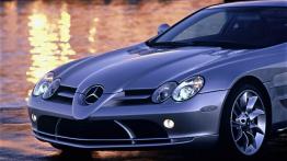 Mercedes Klasa SLR - widok z przodu