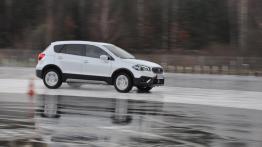 Suzuki AllGrip – jak działa i co daje napęd 4x4?