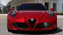 Alfa Romeo 4C (2013) - widok z przodu