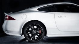 Jaguar XKR 2011 - prawy bok