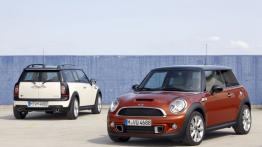 Mini Clubman Cooper Facelifting - widok z tyłu