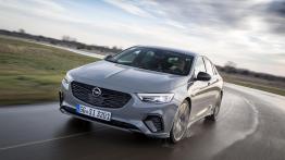 Opel Insignia GSi – co zmieniło się wraz z nazwą sportowej wersji?