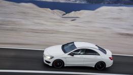 Mercedes CLA 45 AMG (2014) - widok z góry