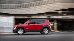 Jeep Renegade Latitude (2015) - lewy bok