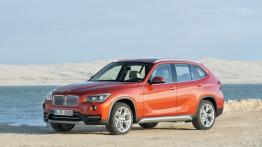 BMW X1 Facelifting - lewy bok