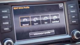 Seat Leon III X-Perience 2.0 TDI CR 184KM - galeria redakcyjna - ekran systemu multimedialnego