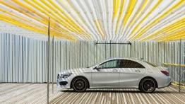 Mercedes CLA 250 Edition 1 (C117) 2012 - lewy bok