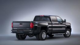 GMC Sierra HD 2015 - tył - reflektory włączone