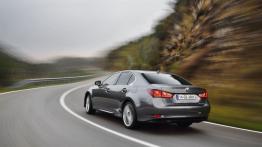 Lexus GS IV 300h (2014) - widok z tyłu