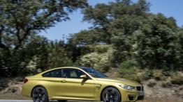 BMW M4 F82 Coupe (2014) - prawy bok