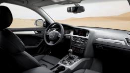 Audi A4 Allroad - pełny panel przedni