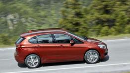 BMW 218d Active Tourer (2014) - prawy bok