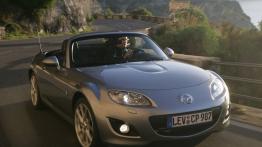 Mazda MX5 Soft Top - widok z przodu