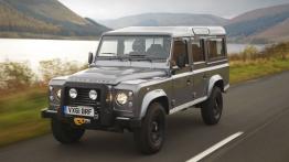 Land Rover Defender 2012 - lewy bok