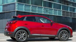 Mazda CX-3 SKYACTIV-G AWD (2015) - prawy bok