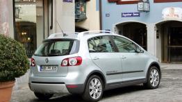 Volkswagen Cross Golf - prawy bok