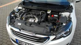 Peugeot 308 II Hatchback 1.6 THP - galeria redakcyjna - maska otwarta