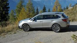 Subaru Outback 2015 2.5i - wersja europejska - lewy bok