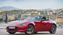 Mazda MX-5 IV Soul Red (2015) - lewy bok