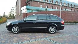 Skoda Superb II Kombi Facelifting 1.8 TSI 160KM - galeria redakcyjna - lewy bok