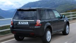 Land Rover Freelander II Facelifting - widok z tyłu