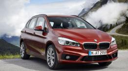 BMW 218d Active Tourer (2014) - widok z przodu