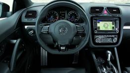 Volkswagen Scirocco R - kokpit